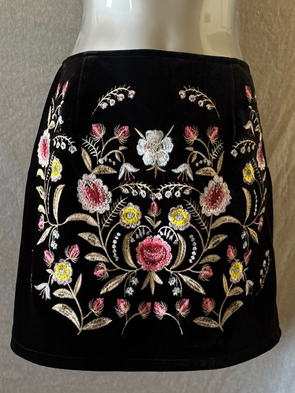 Black Velvet Embroidered Floral Mini Skirt ELLI WHITE